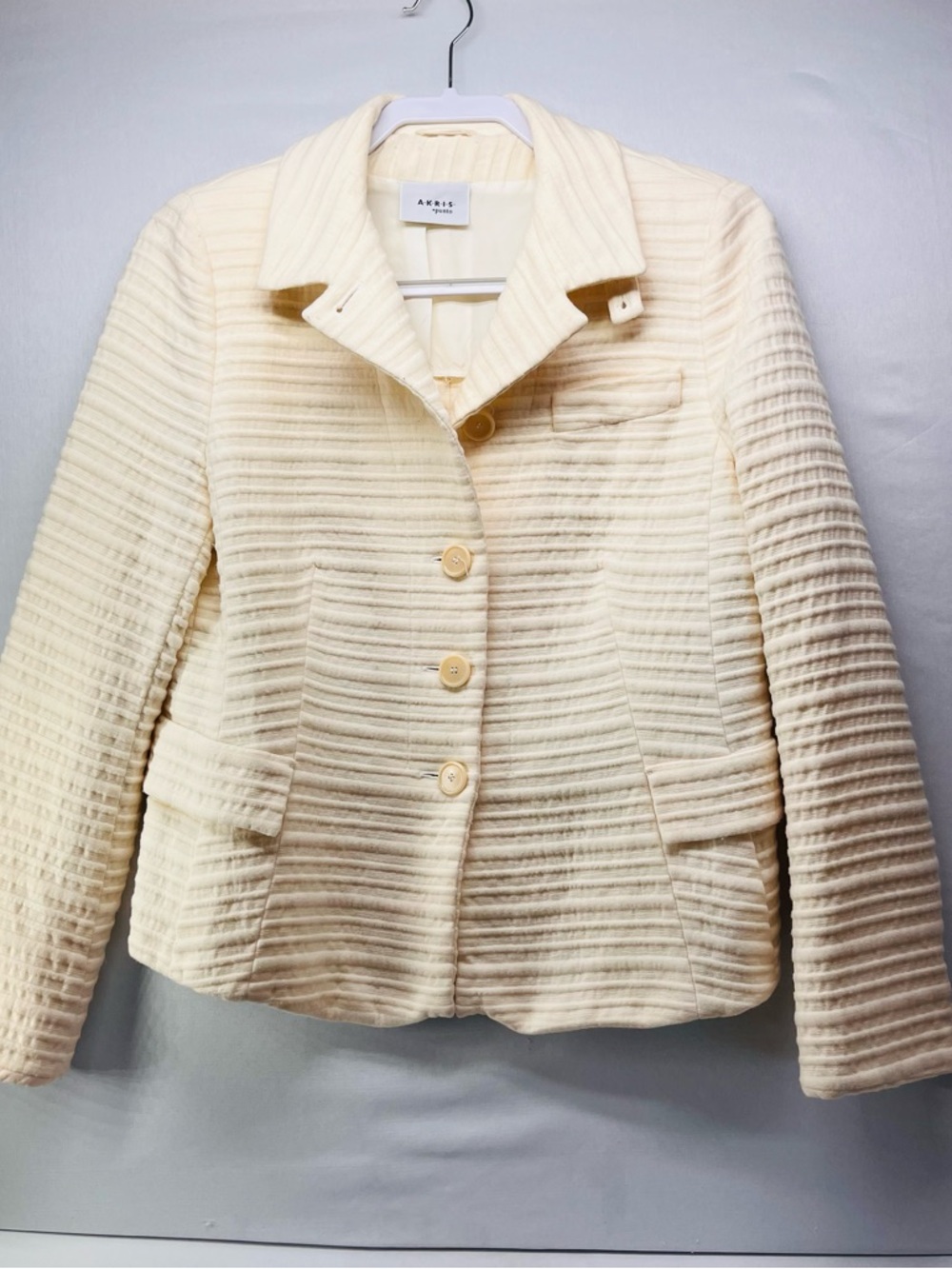 Akris Cream Quilted Textured Blazer